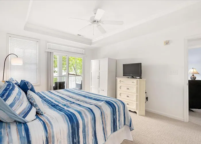 3 Bedroom Sunset Island With Outdoor Pool & Private Beach! Сasa de vacaciones