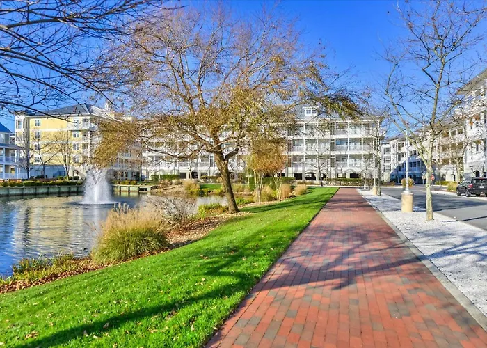 3 Bedroom Sunset Island With Outdoor Pool & Private Beach!
